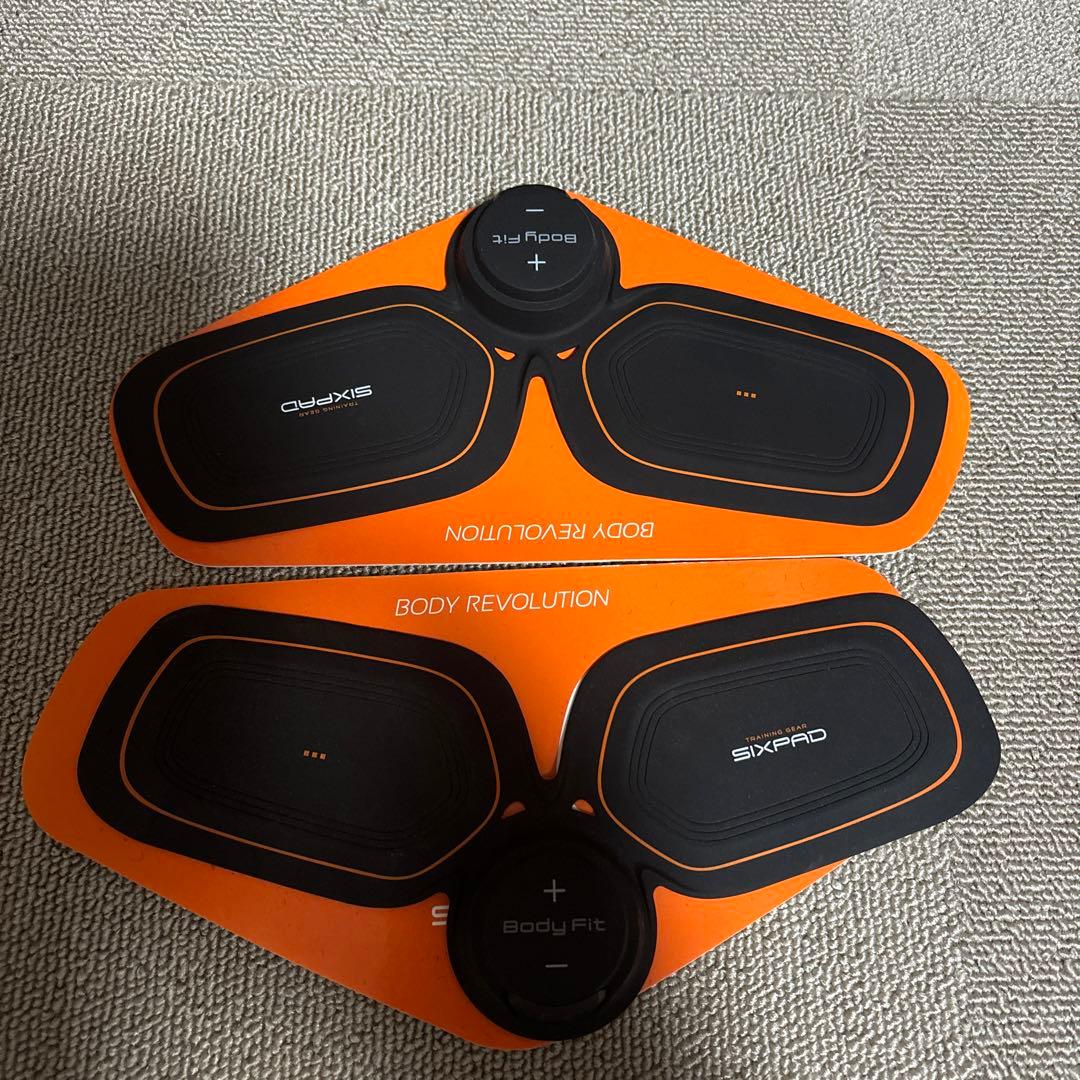 R*s様 SIXPAD BODY REVOLUTION EMS腹筋トレーニング
