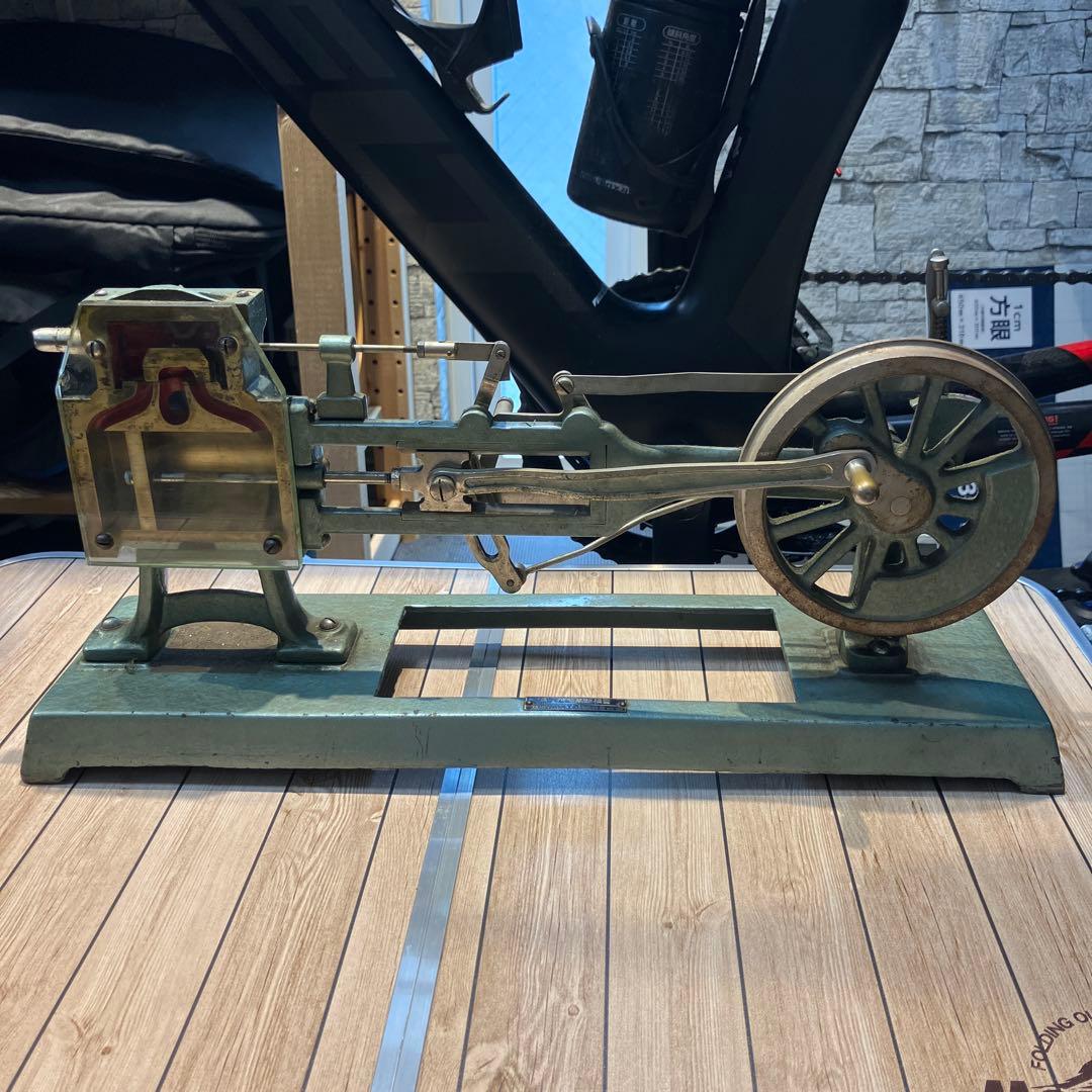 可動式 蒸気機関模型 レトロエンジン メカニカルモデル インダストリアル置物