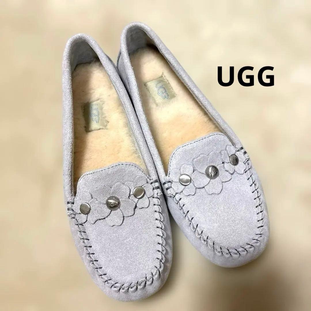 ★ちゃこん★ UGG グレー スエード モカシン 花24cm