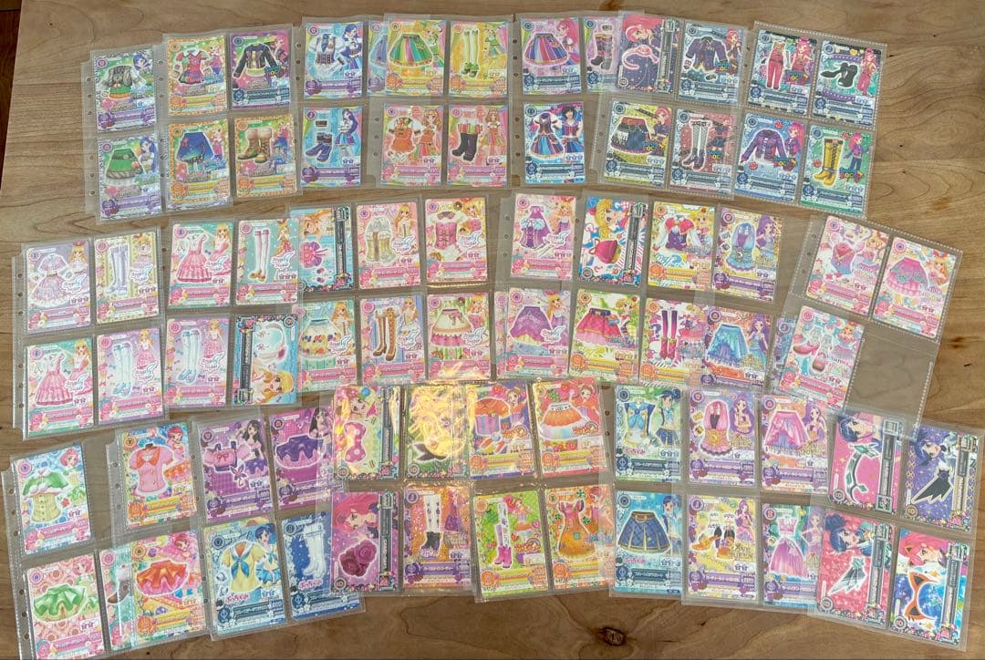新春値下げ！！400枚弱！アイカツカード まとめ売り