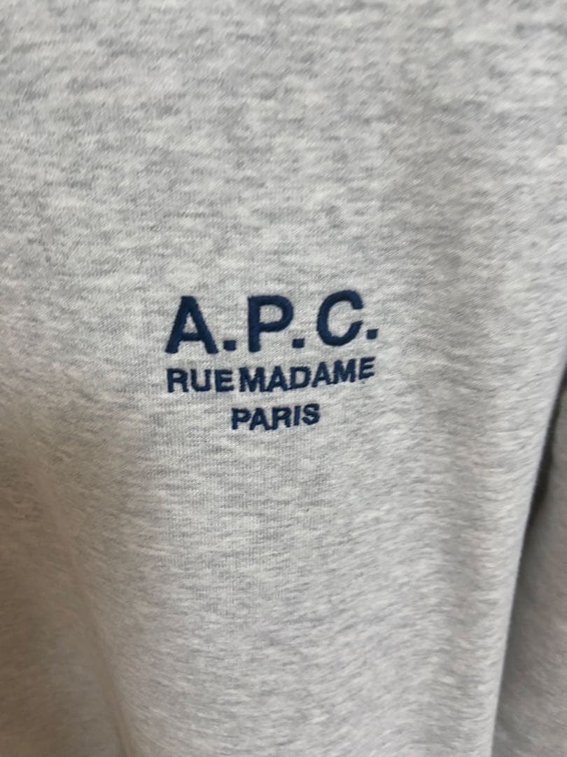 m*i様 美品 A.P.C. グレー クルーネック スウェット M