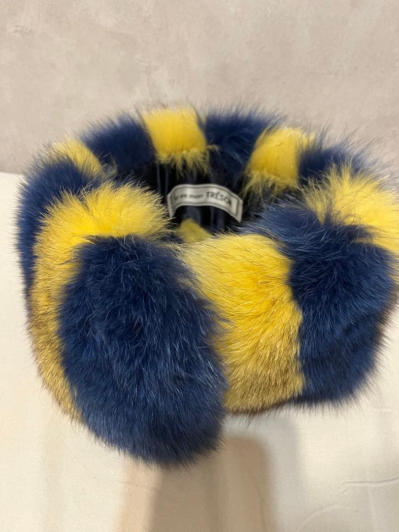 TRESOR トレゾア FOXファー　ティペット　ネックウォーマー