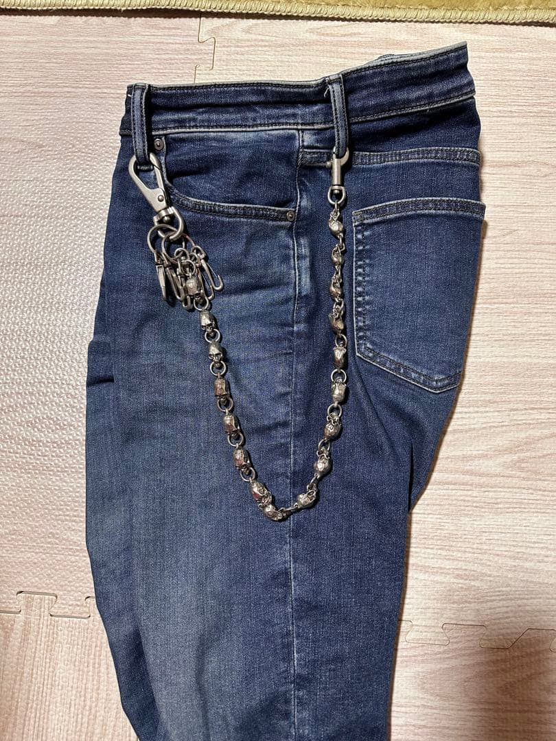 スカルデザイン ウォレットチェーン キーホルダー シルバー調