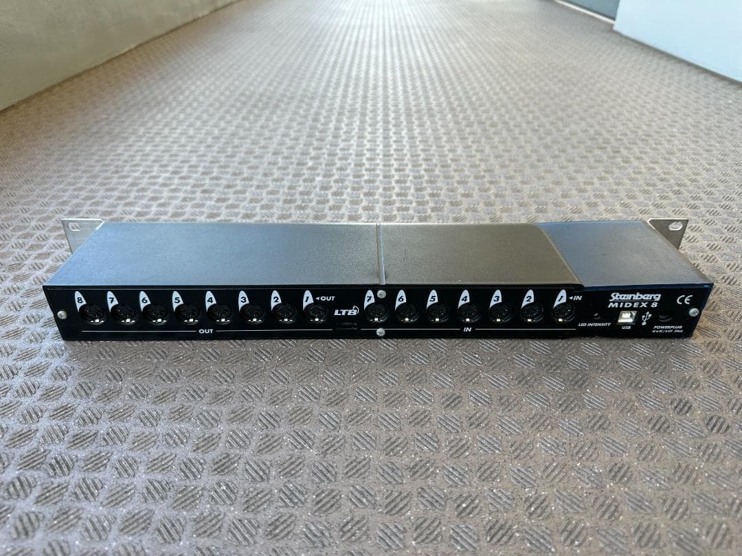 Steinberg MIDEX 8 MIDIインターフェース