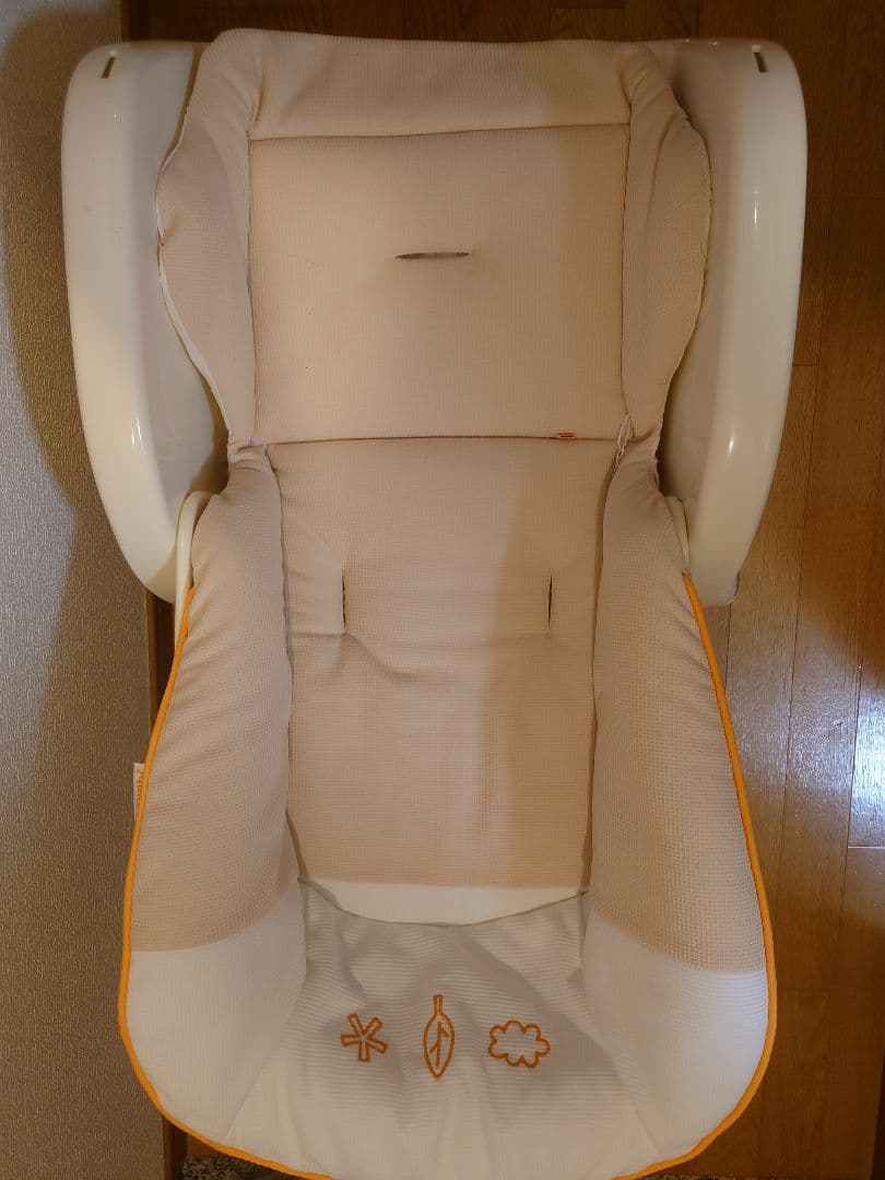 コンビ　プルメアS