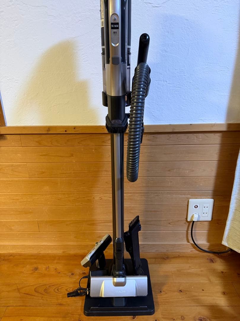 HITACHI 日立 コードレス スティッククリーナー PV-BH900J
