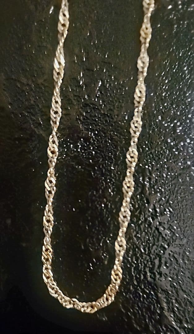 18K　スクリューチェーン　ネックレス　３g