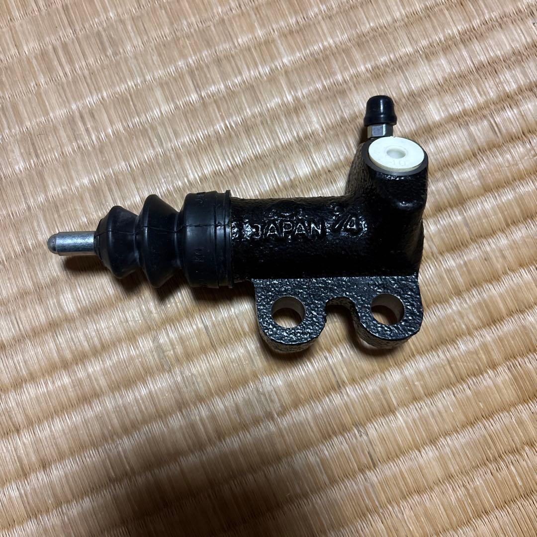 新品 スカイライン R33 クラッチ レリーズシリンダー 日産 純正品