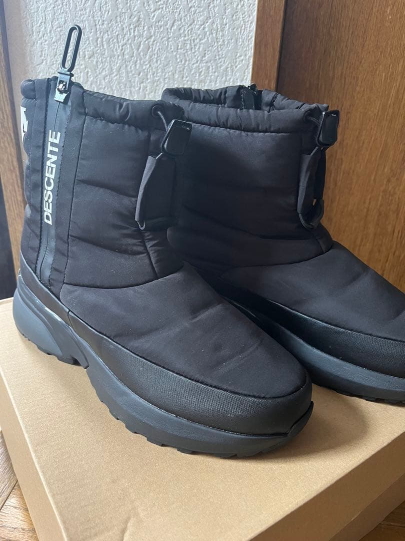 DESCENTE ブラックブーツ