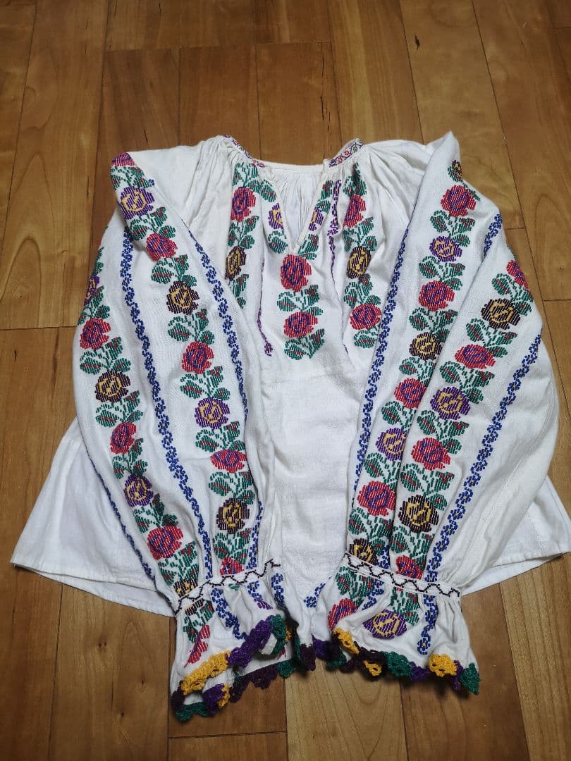 vintage ルーマニア刺繍 ブラウス