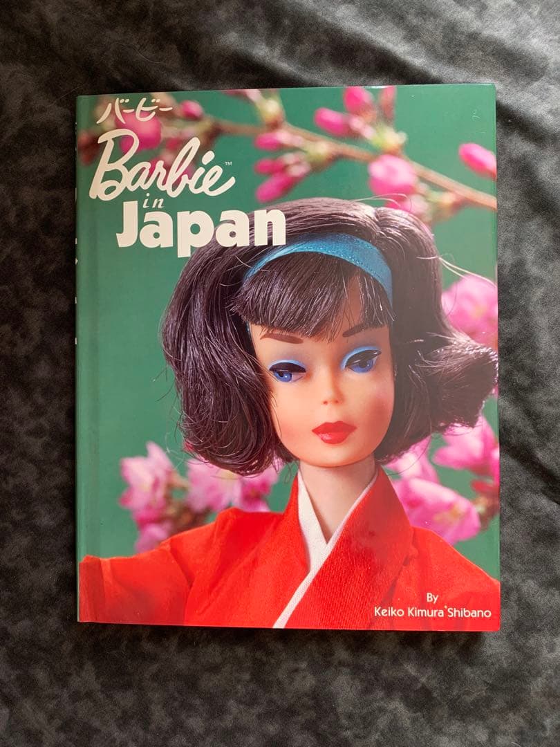未使用品　Barbie in Japan 洋書