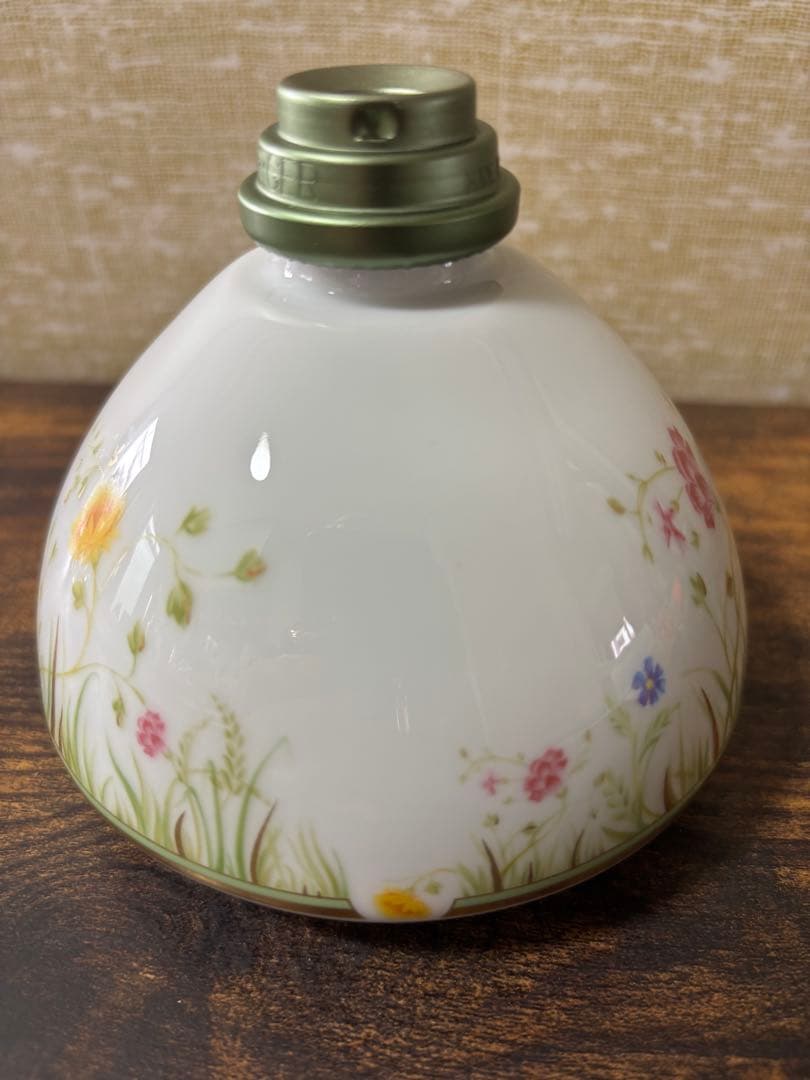 アビランド社製の ランプベルジェ　アロマランプ　 になります。 アビランド社