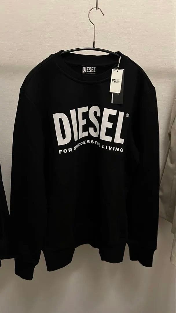 【正規品】DIESEL ブラック ロゴ　トレーナー（未使用・タグQR確認済み）