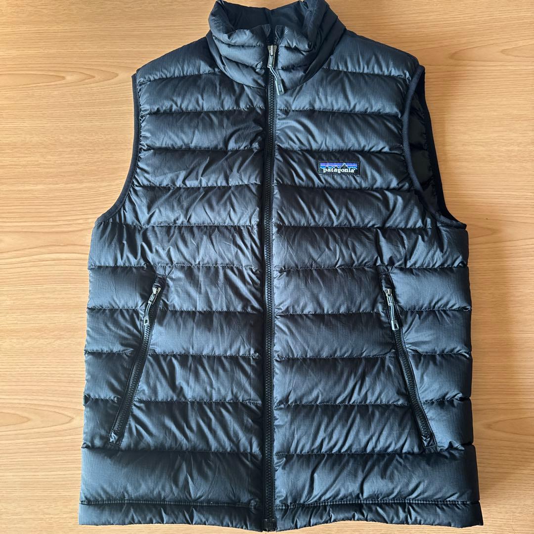 patagonia ダウンベスト ブラックxs（S相当）
