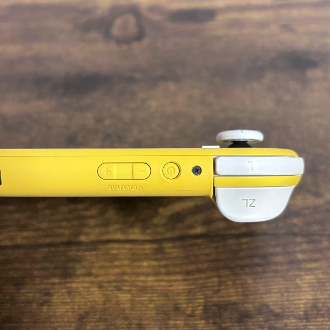 Nintendo Switch Lite イエロー microSDカード付き