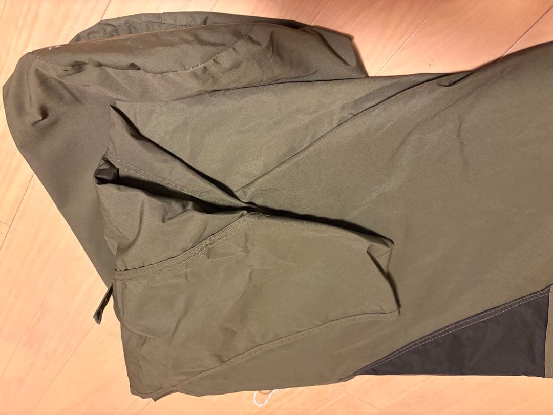 WAQ Alpha TC SOLO DX 専用フロントウィンドウ オリーブ