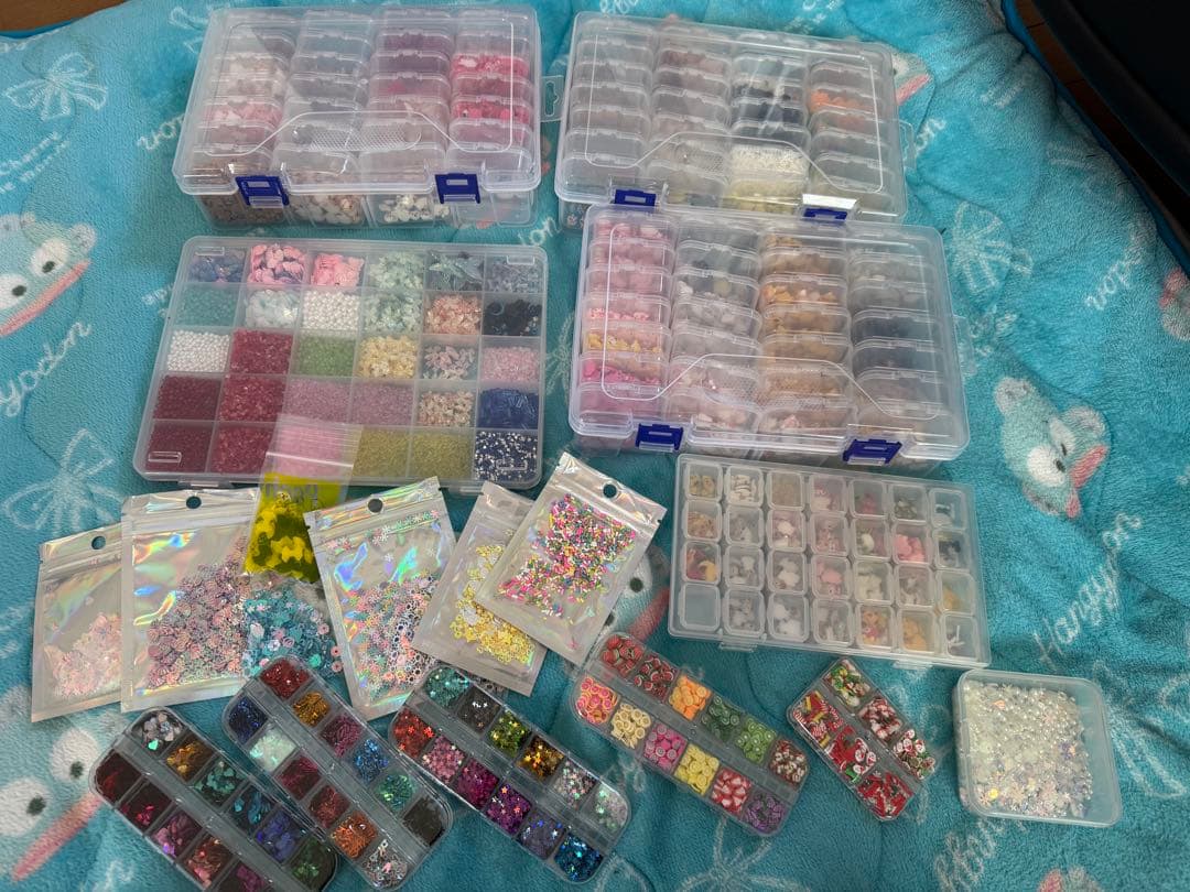 お得なネイルパーツおまとめ売り！！