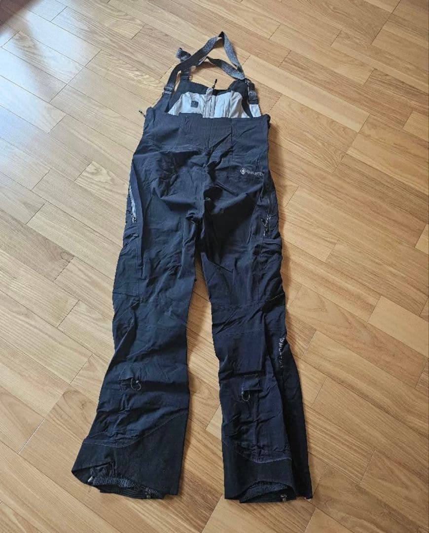 BURTON　バートン　AKウエア　ブラック上下