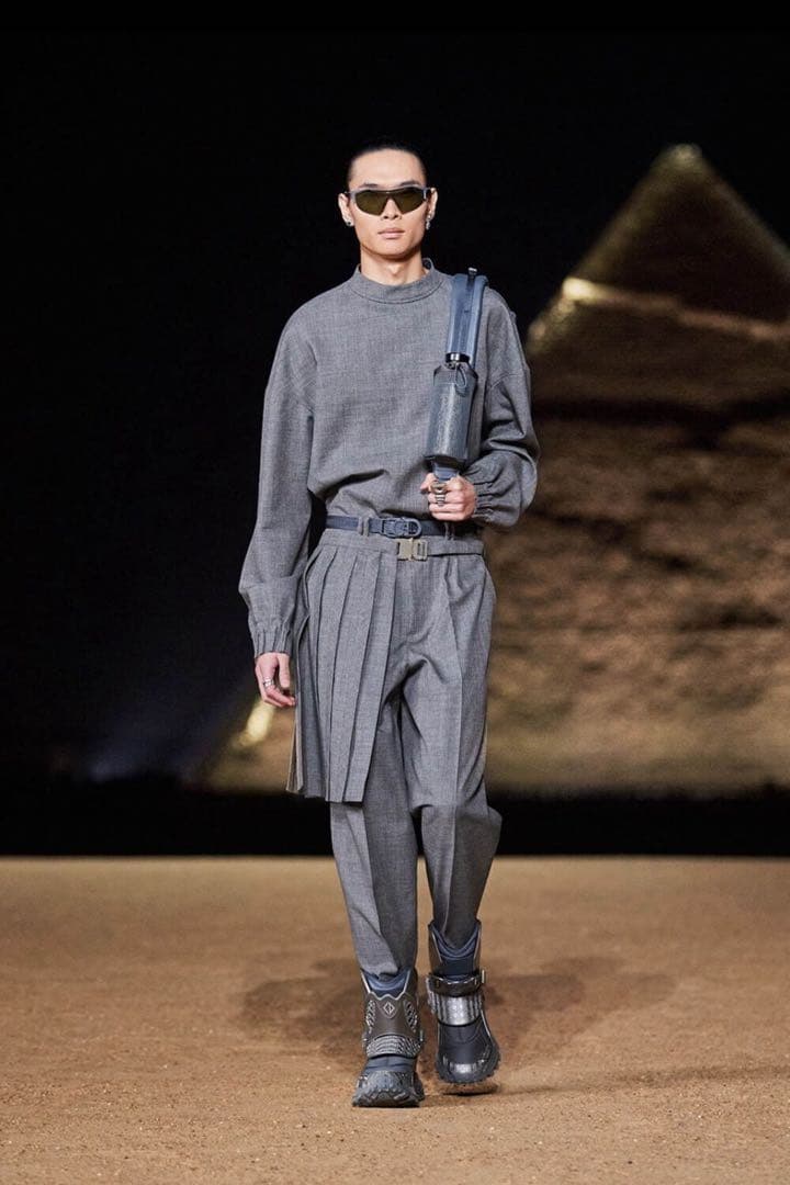 Dior レザーバックル　ベルト付き　トラウザード　テーラードスラックス