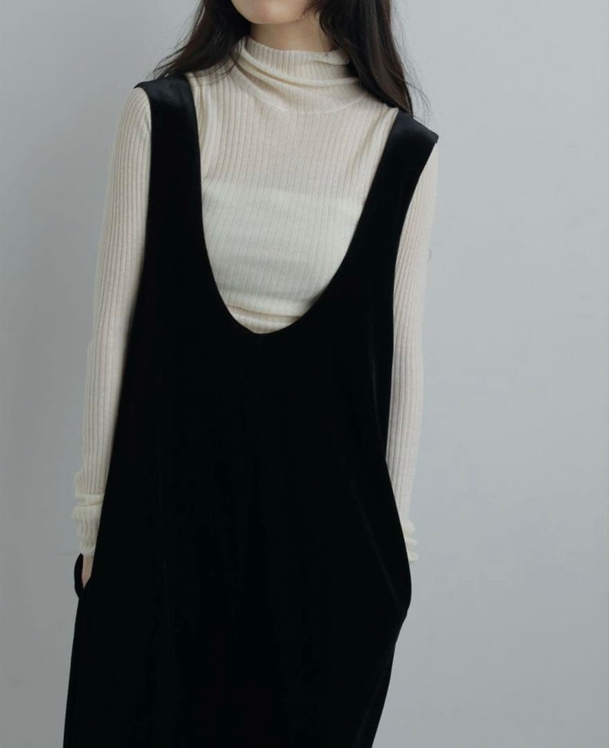 【新品】anuke Velour Uneck Onepiece ブラック　38