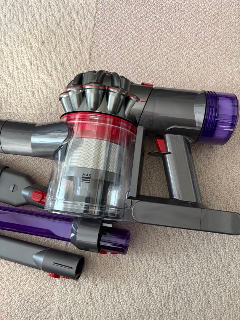 ダイソン Dyson V8 Slim Fluffy