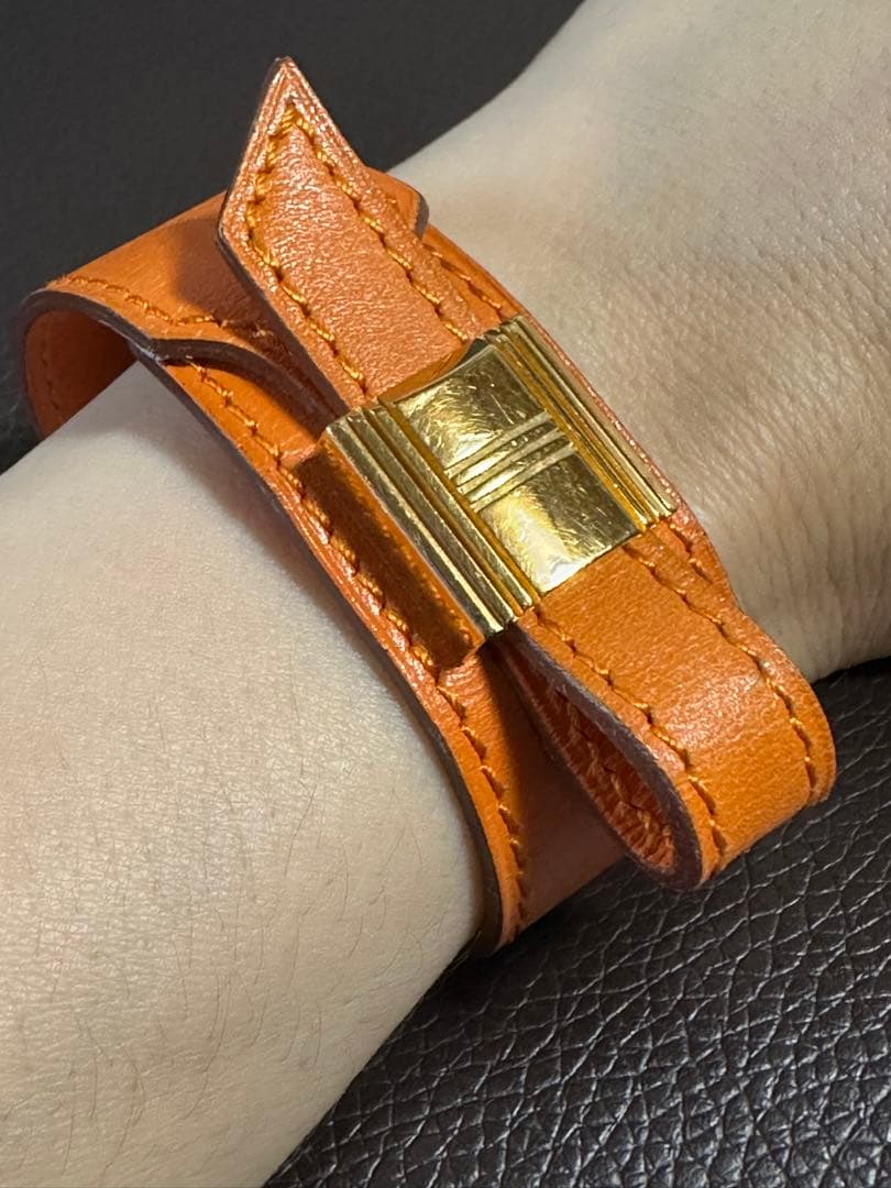 HERMES エルメス アルテミス オレンジ レザーバングル 難あり