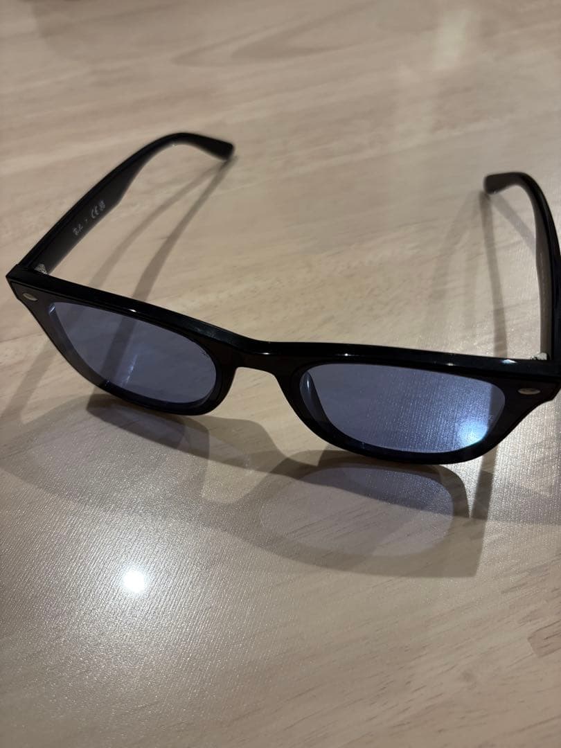 Ray-Ban ウェイファーラー ブラック ブルーレンズ