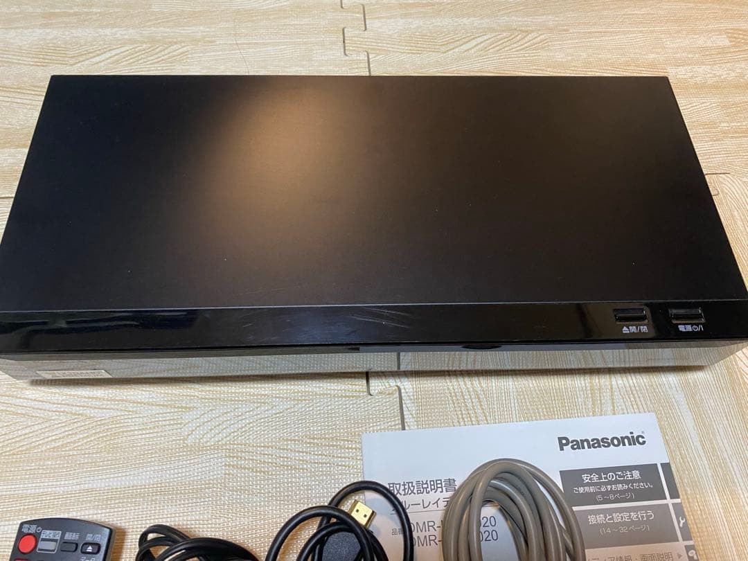 美品！3チューナー 2TB パナソニック DMR-UBZ2020 2017年製