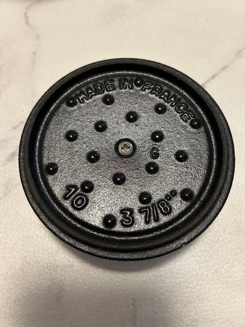 ストウブ　サックスブルー　ココット ラウンド　10cm