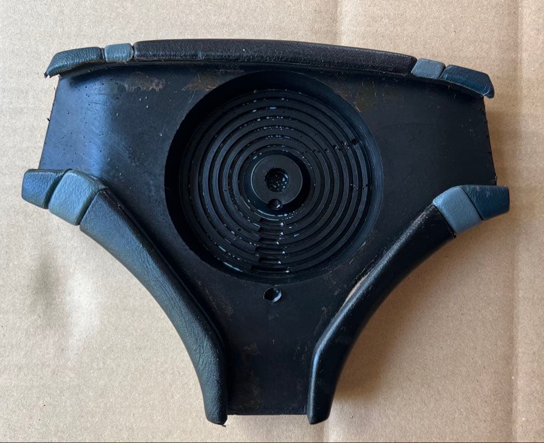 【希少】momoステアリング3スポーク 本革イタリア製(1987年)