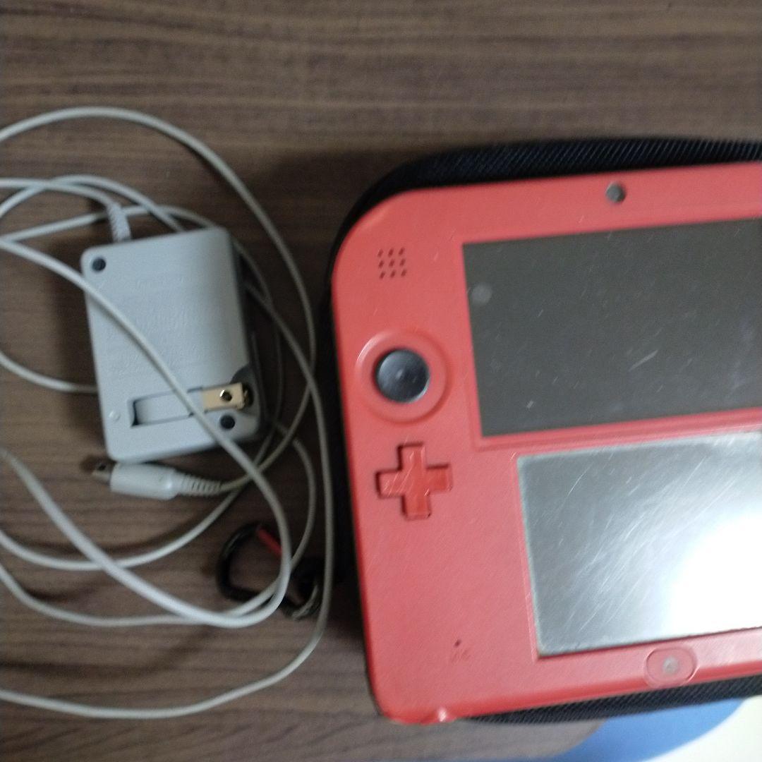 赤Nintendo 2DS 本体 充電器付き