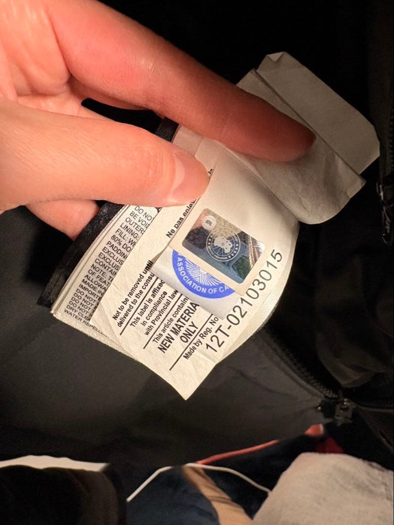   ジャスパー　ブラック ダウンジャケット