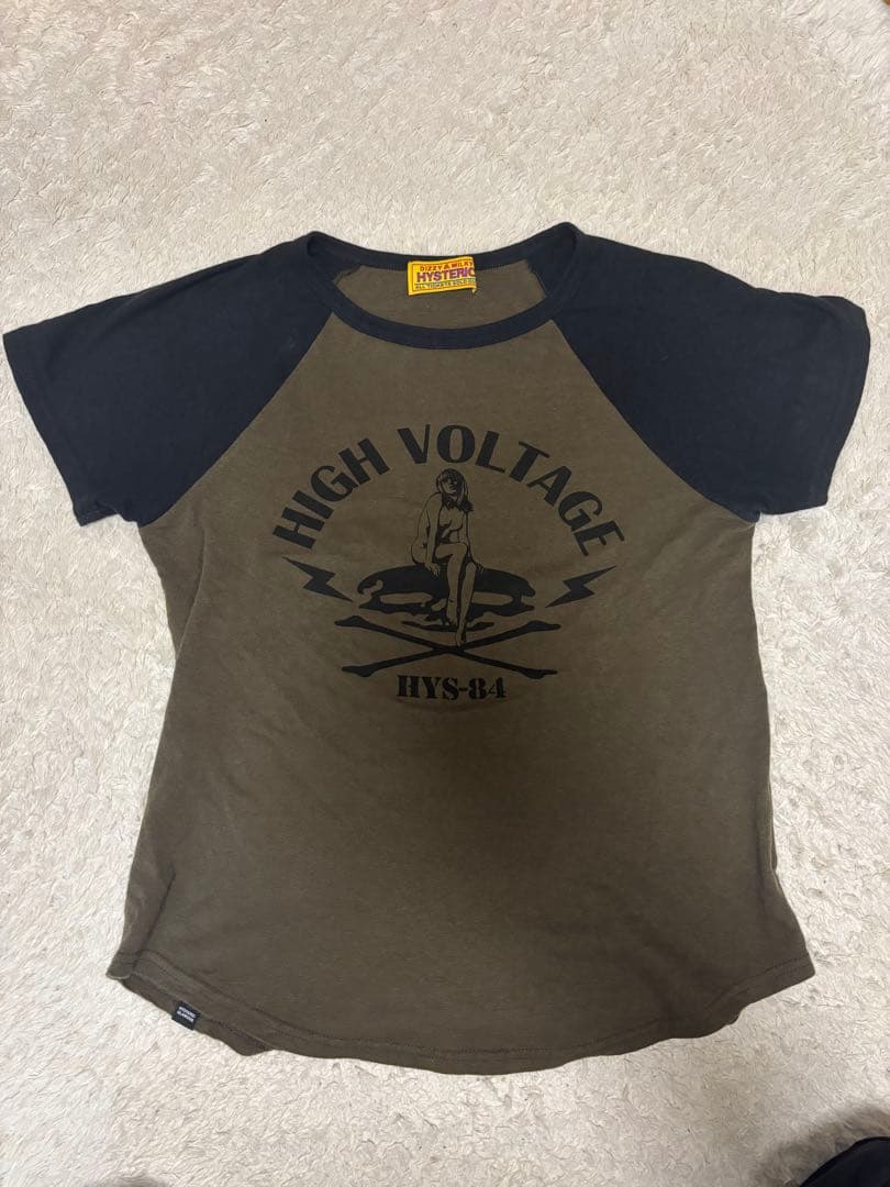 ヒステリックグラマー カーキ tシャツ