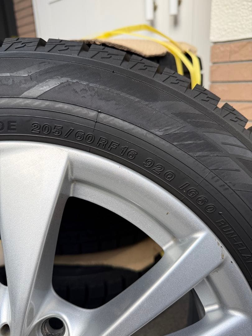 gear125様1本目◾️純正ホイル23製ヨコハマ205/60/16