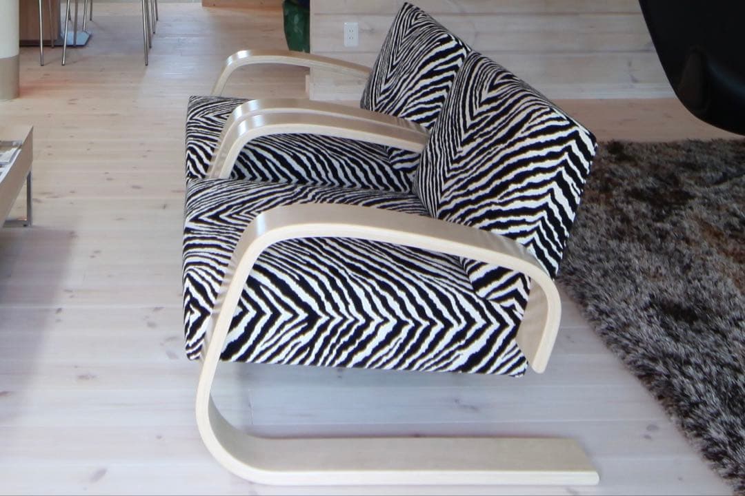 北欧家具Artek / アルテックタンクソファ400ゼブラ一脚