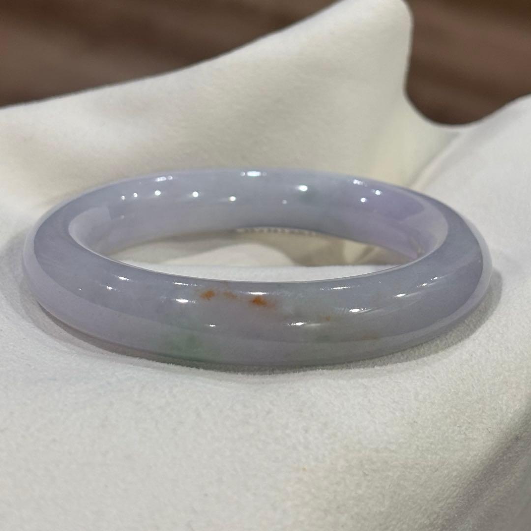 ミャンマー産　天然本翡翠　A貨　春彩　バングル　鑑定書付