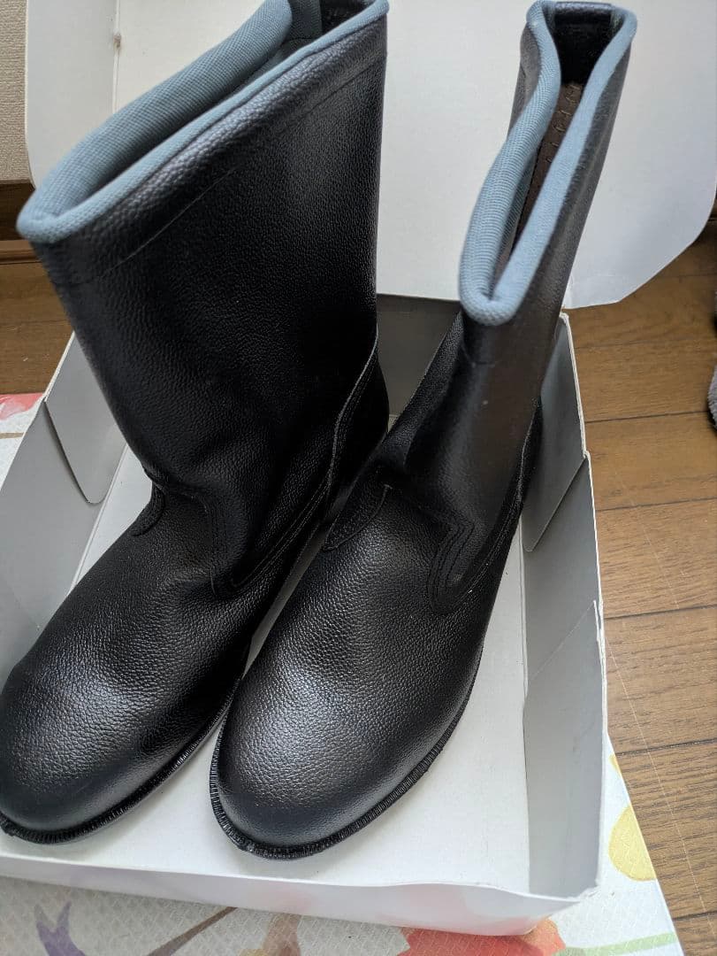 安全半長靴　28cm Hs400N
