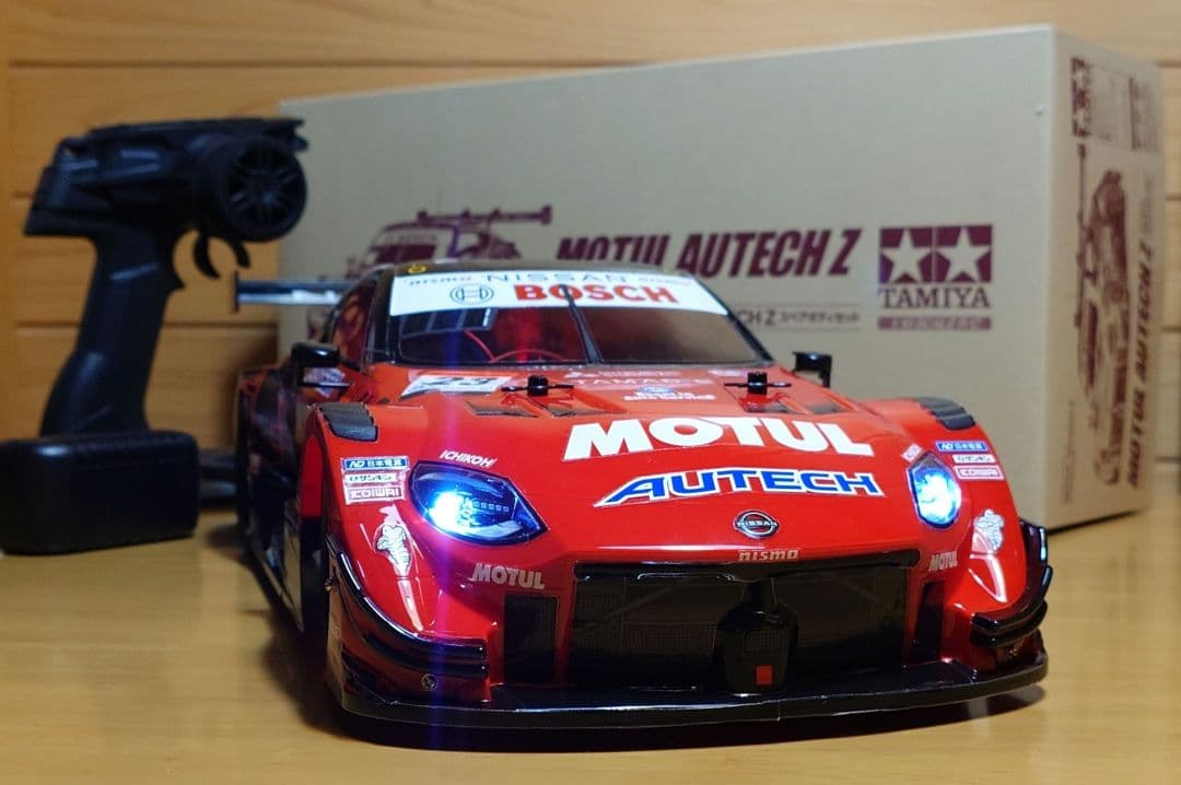 MOTUL AUTECH Z LEDライト付＆プロポバッテリー充電器完成品セット