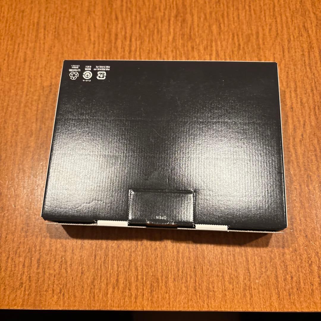 au GRATINA 4G KYF31 ブラック 新品未使用　SIMロック解除済