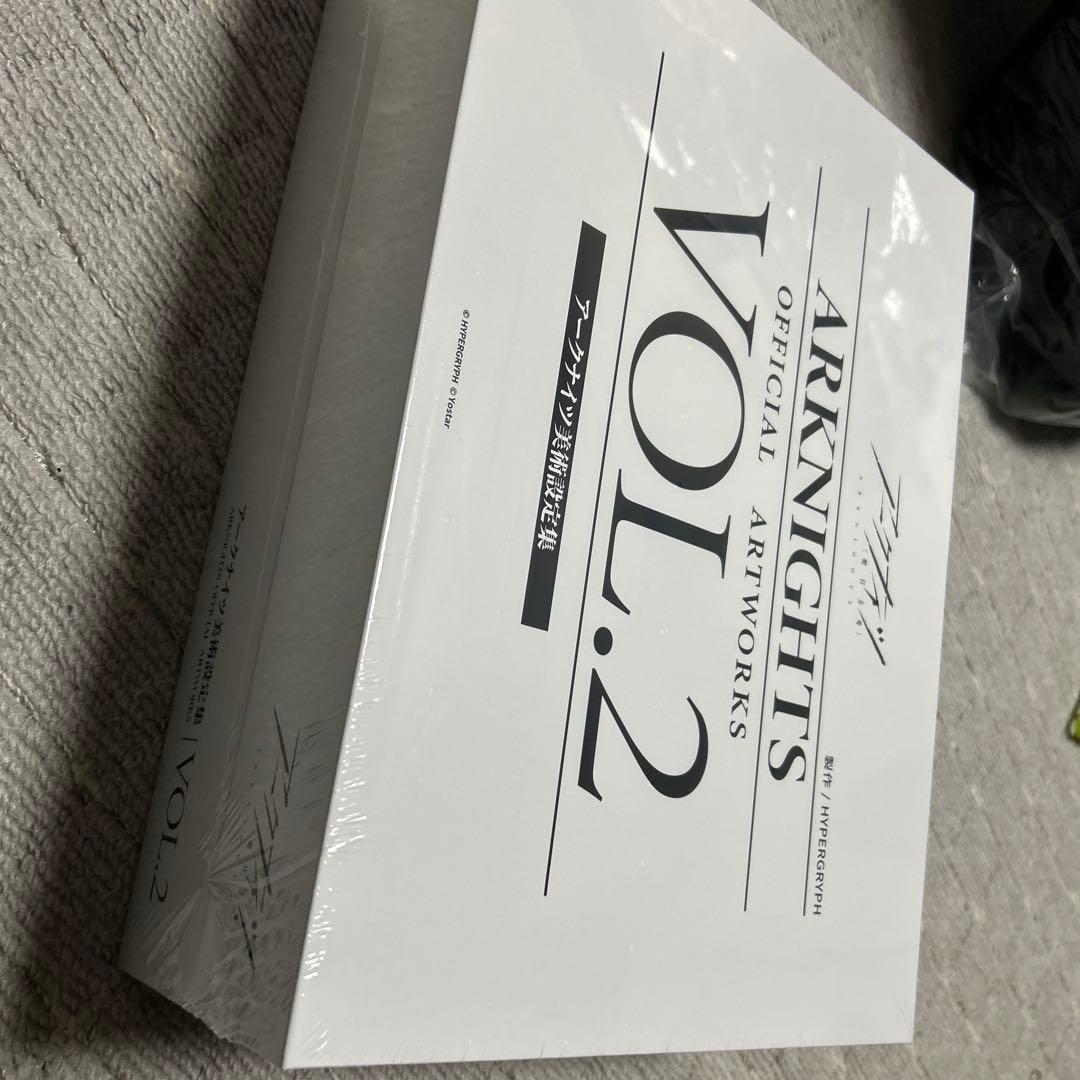 アート・デザイン・音楽 ARKNIGHTS OFFICIAL ARTWORKS VOL.1 & 2