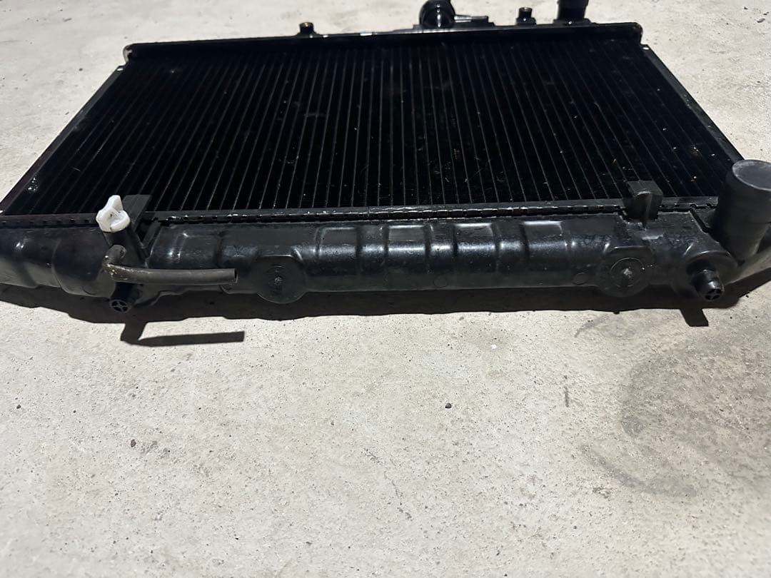 AE86 ラジエーター