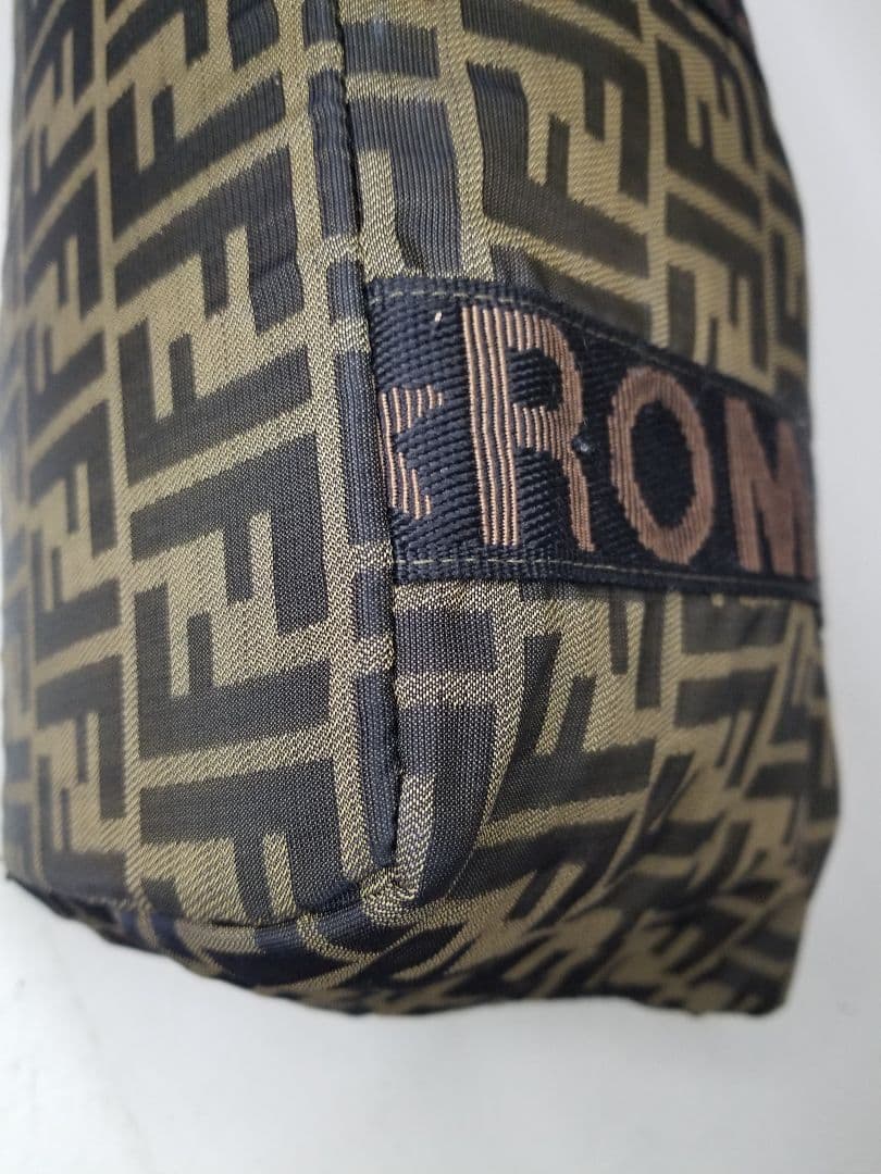 ヴィンテージ フェンディ FFモノグラム ジッピーハンドバッグ（ブラウン）