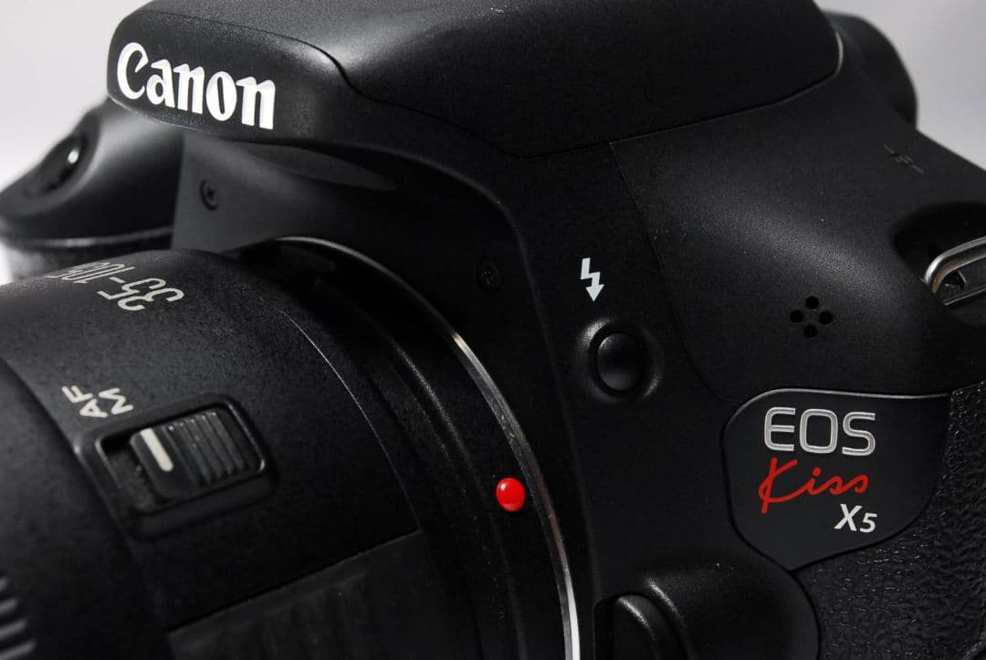 ボディ、超望遠レンズ　2点のみ　Canon Kiss X5