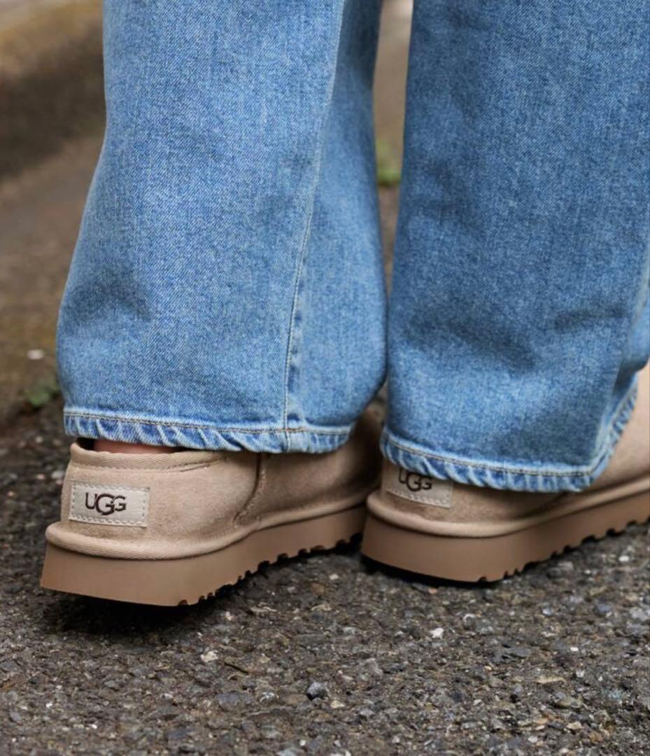 靴 FRAMeWORK UGG CLASSIC SLIPPER 4(24cm)