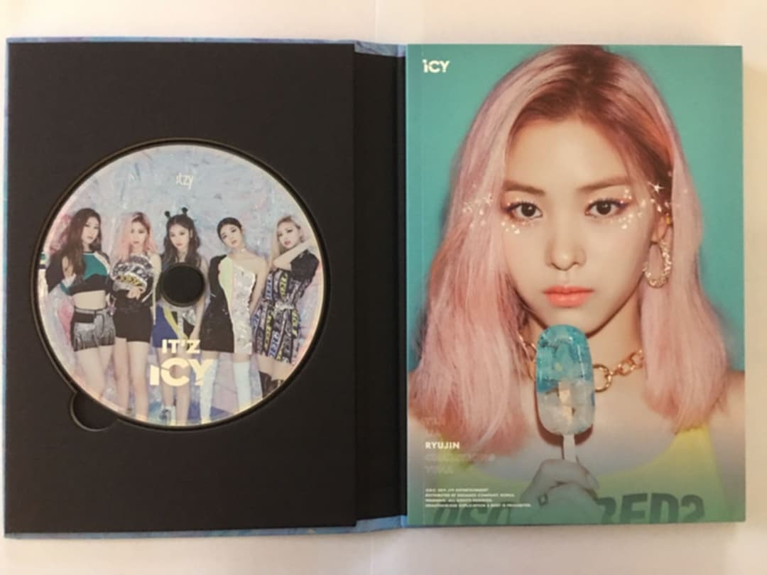 itzy 全員直筆サインアルバム
