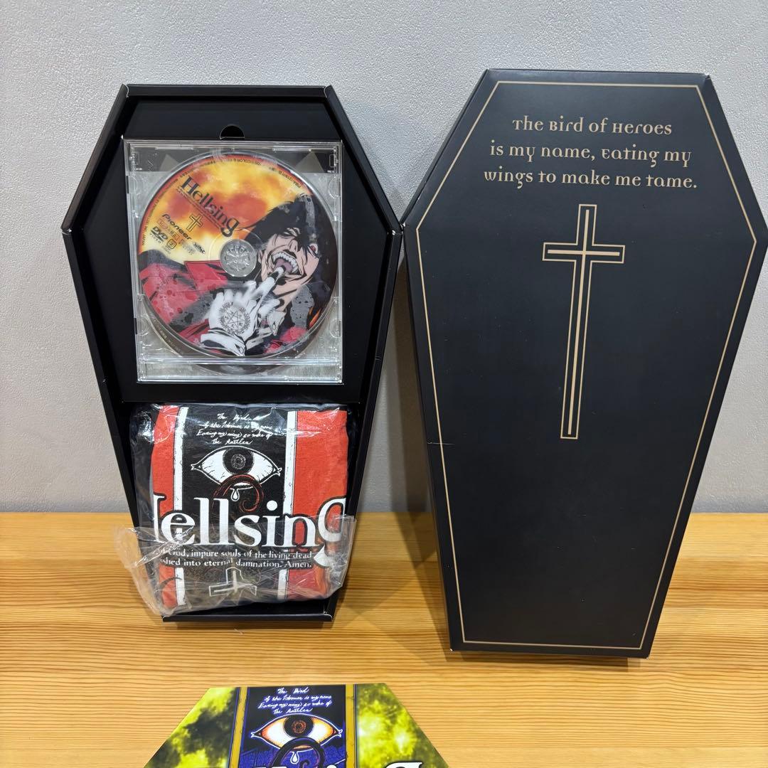 00s Ｔシャツ付き ヘルシング Hellsing PRE-ORDER