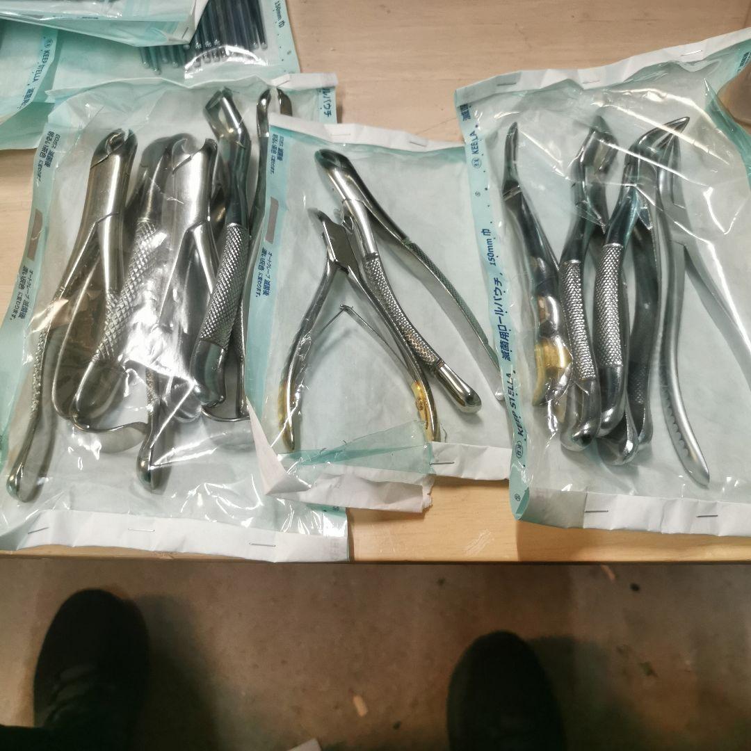 歯科　抜歯鉗子　YDMなどメーカー色々