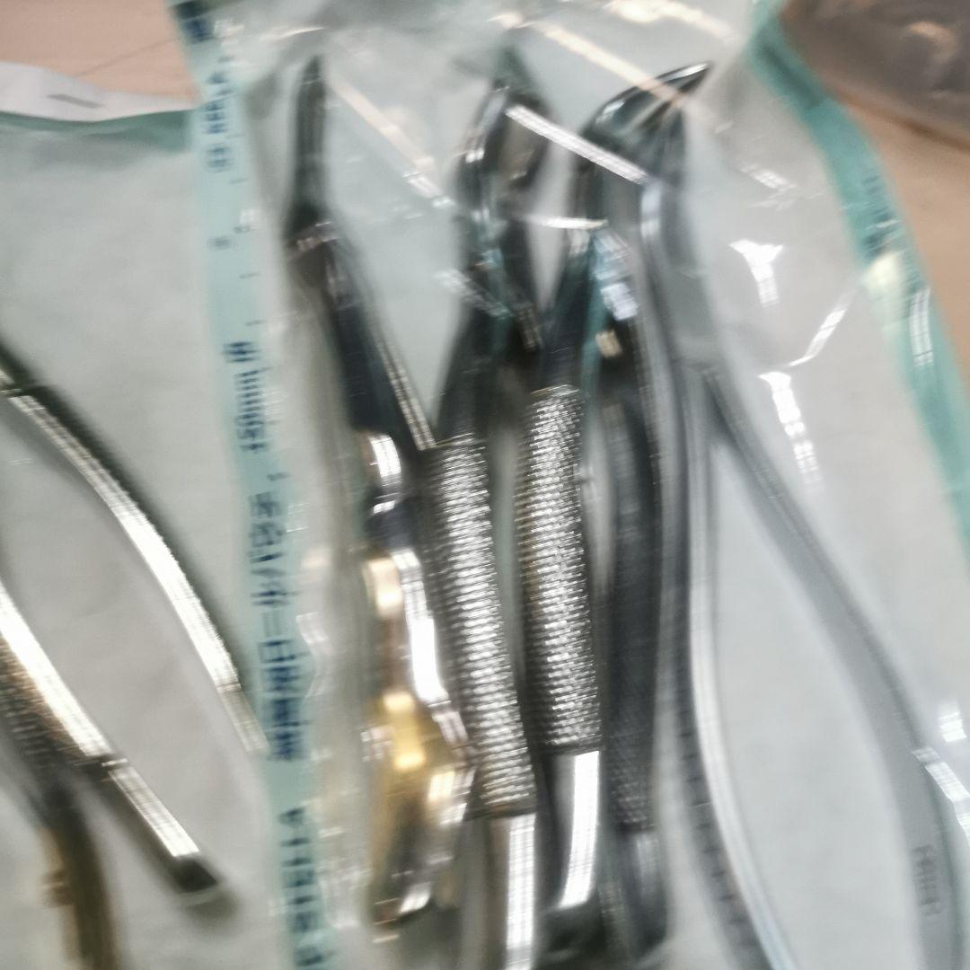 歯科　抜歯鉗子　YDMなどメーカー色々