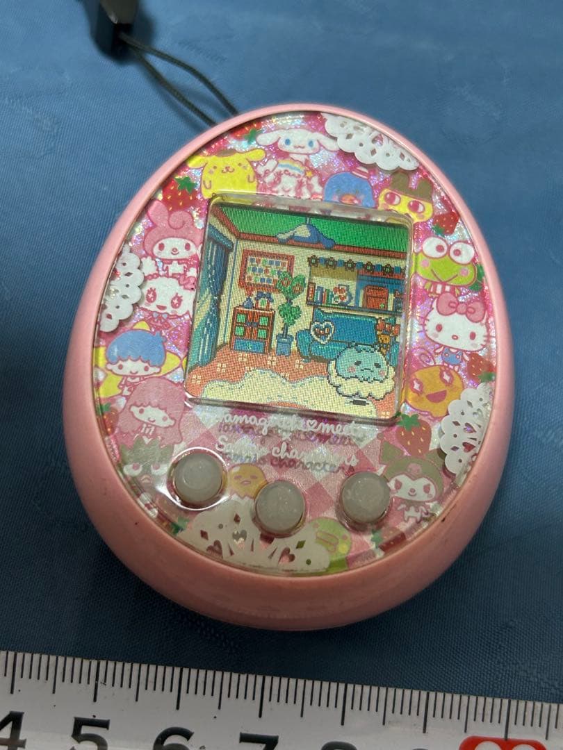 バンダイ　たまごっちみーつ　サンリオキャラクターズ