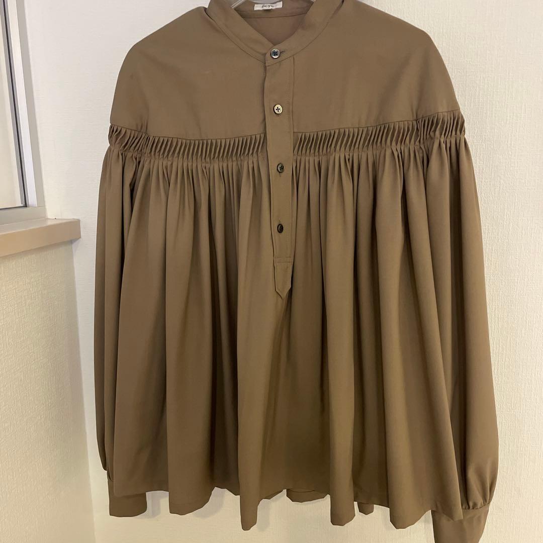 タグ付き！Scye ギャザー入りカーキサマーウール長袖シャツ サイズ40